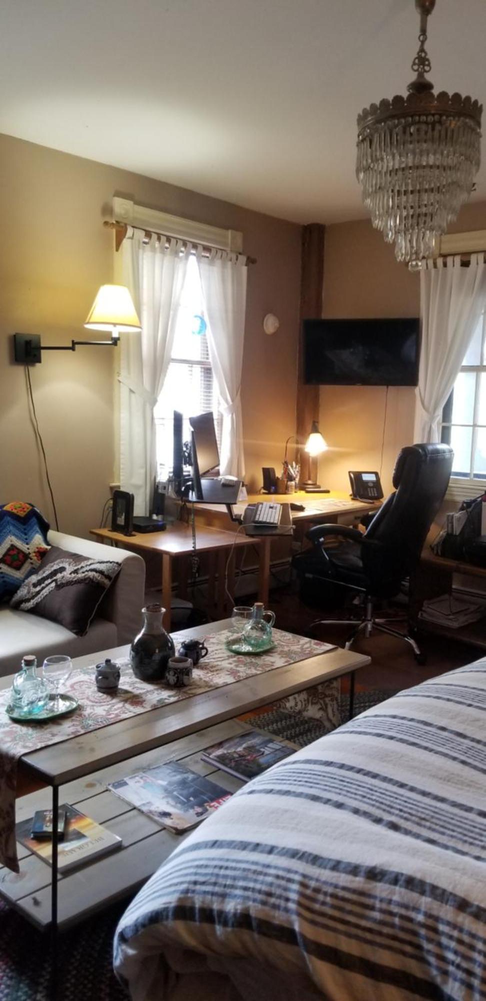 Widow Avery House Hallowell Rum bild